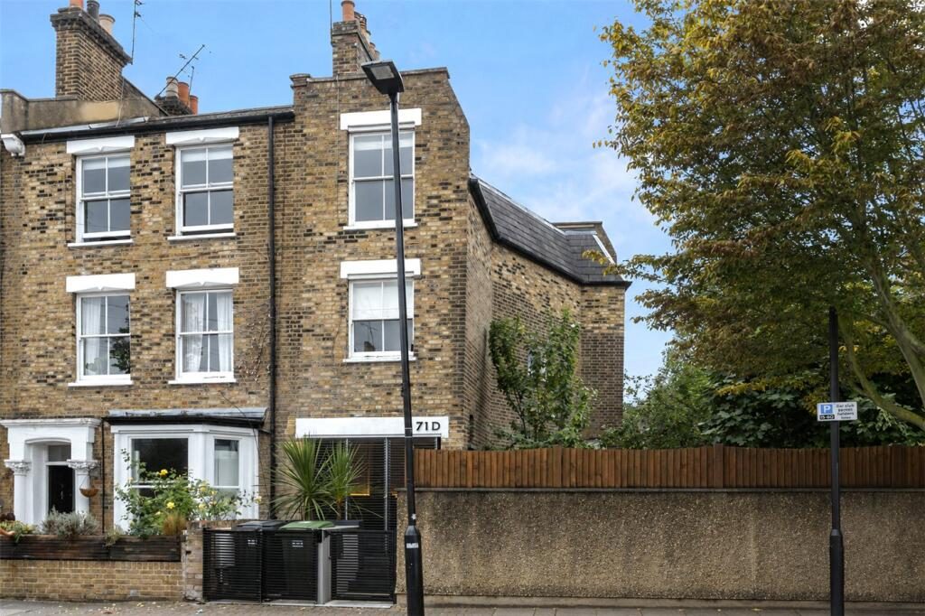Property main image