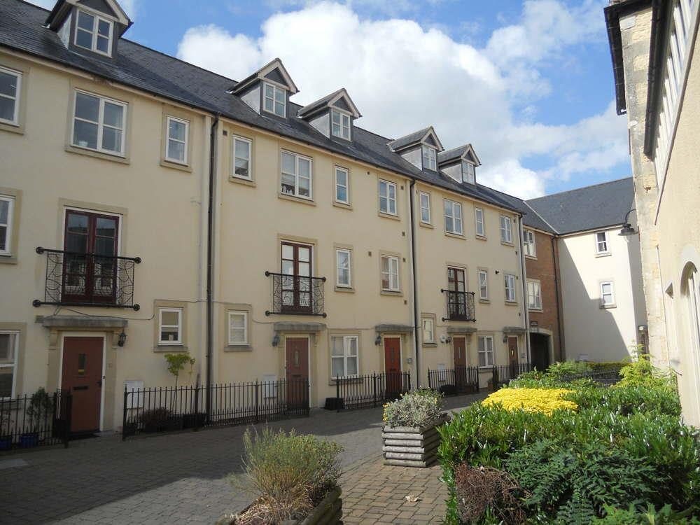Terraced House