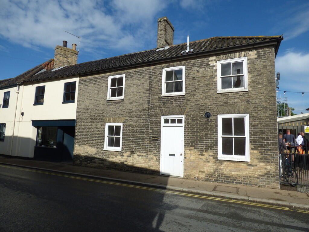 Terraced House