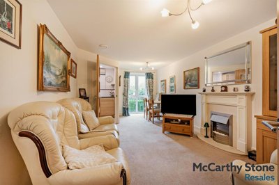 Property on Abbotsmead Place, RG4 8EQ