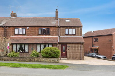 Property on Mount Crescent, WF2 8QG