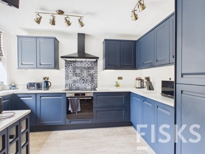 Property on Little Lullaway, SS15 5HX