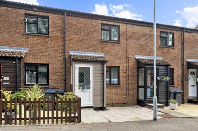 Property on Roman Vale, CM17 0JB