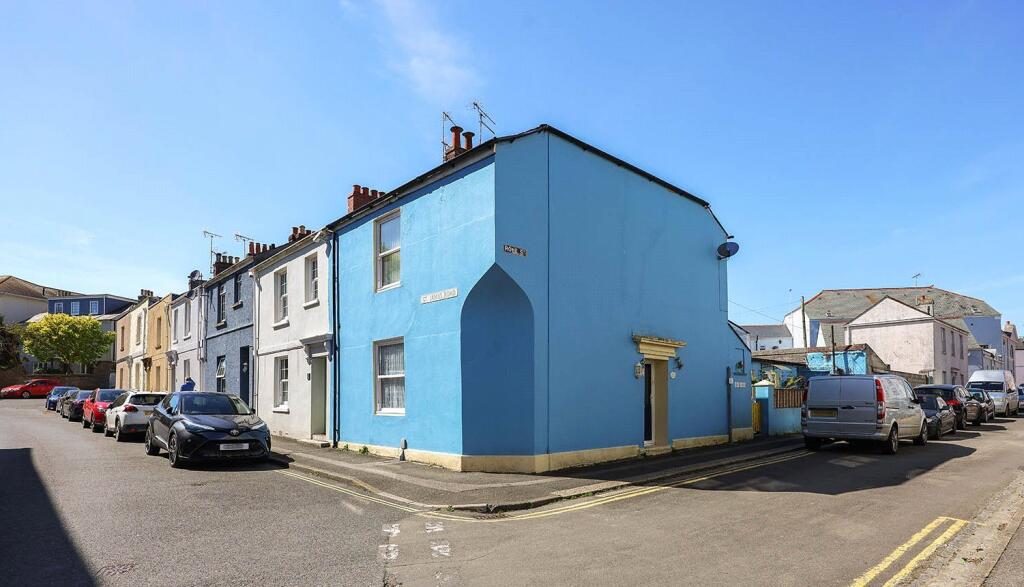 Terraced House