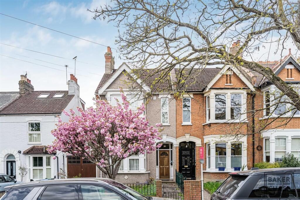 Terraced House