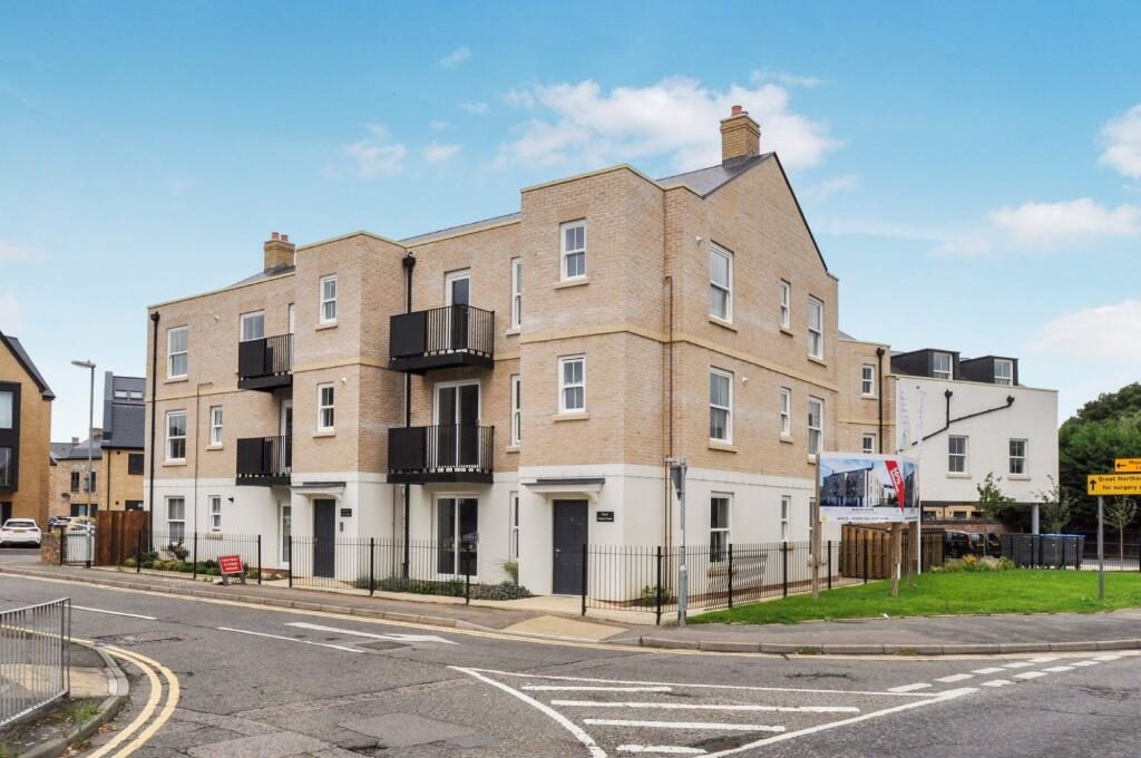 Property main image