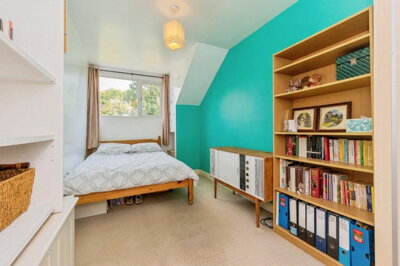 Property on Round Meadow, SK10 5UB