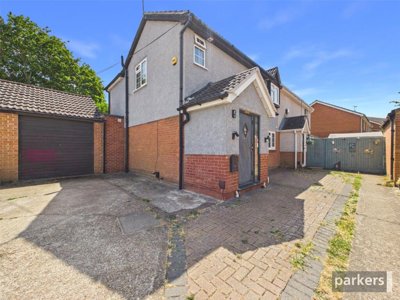 Property on Brompton Close, RG6 3XF