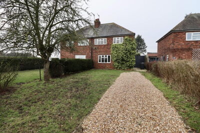 Property on Saxilby Road, LN6 5TZ