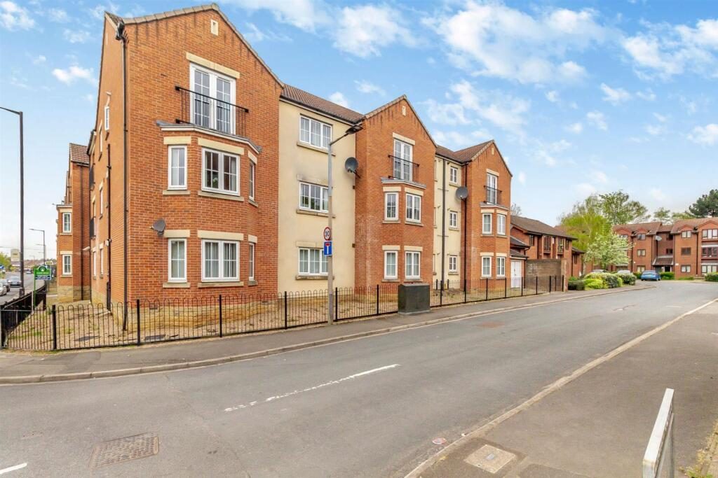 Property main image
