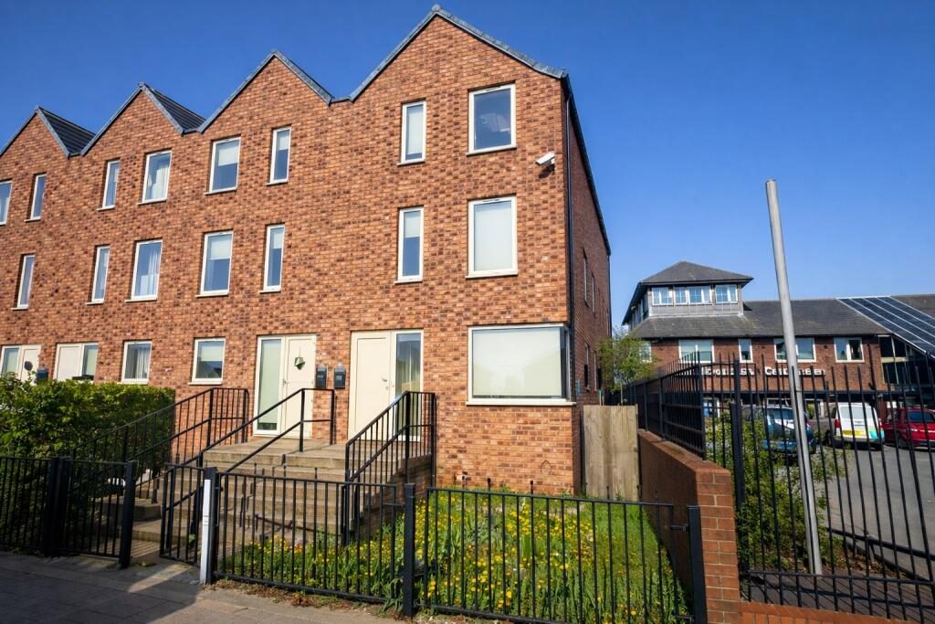 Terraced House