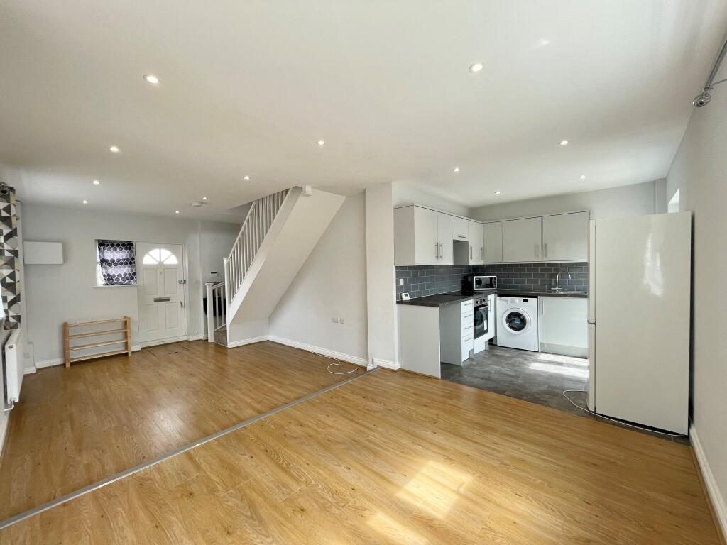 Terraced House