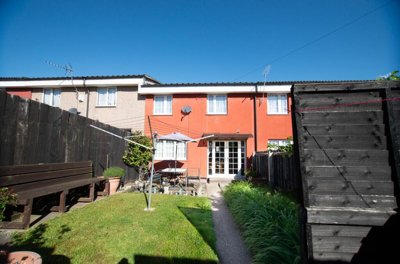Property on Patrington Garth, HU7 4NY