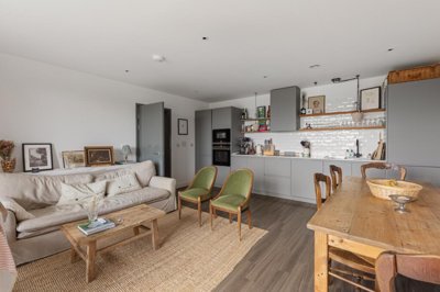 Property on Goldsmiths Row, E2 8GL