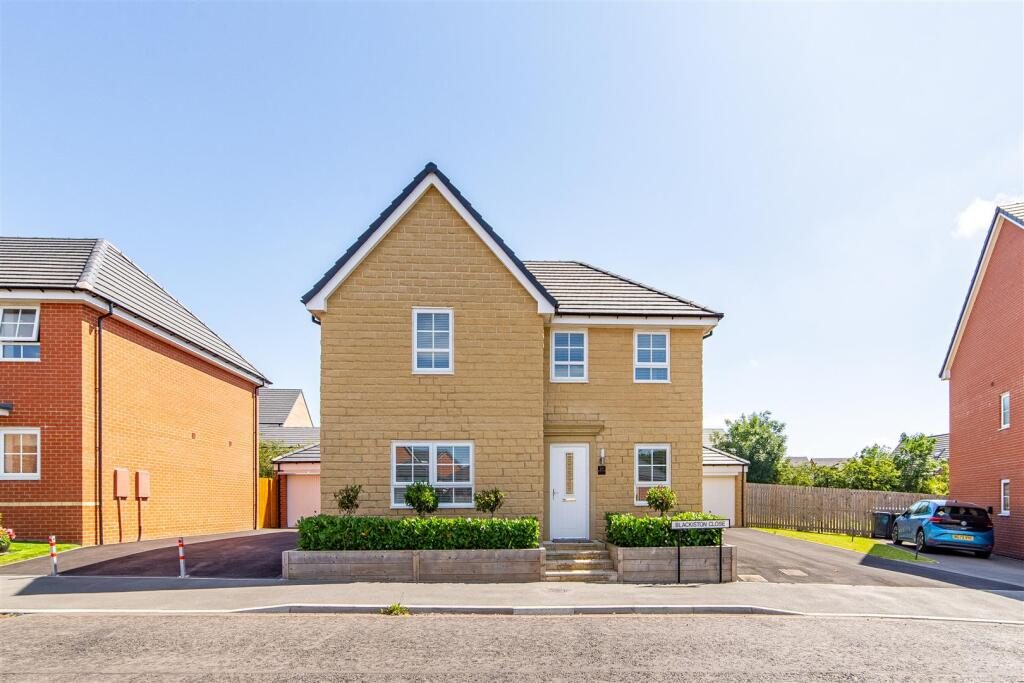 Property main image