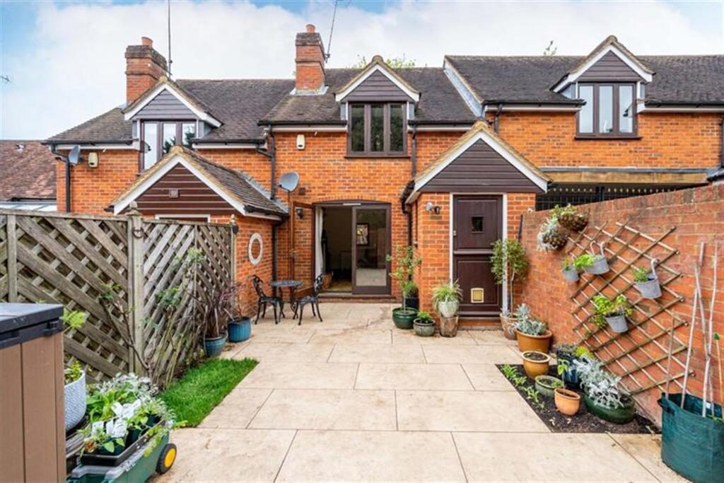 Terraced House