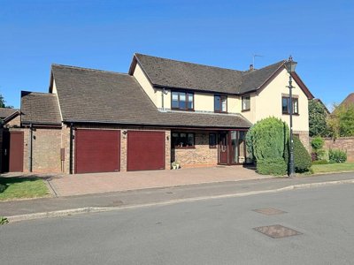 Property on Bullimore Grove, CV8 2QF