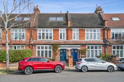 Property on Thornton Road, SW14 8NS