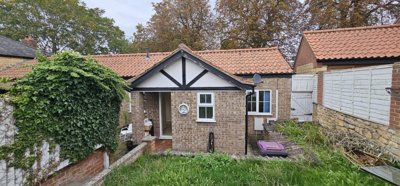 Property on High Street, LN4 1LB