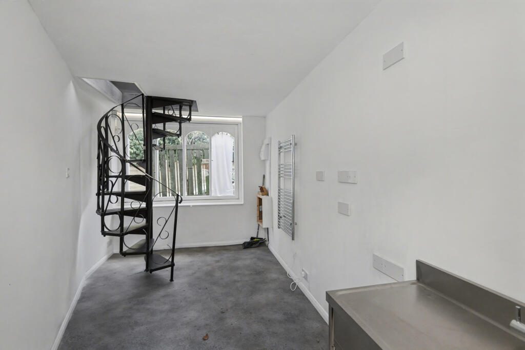 Terraced House