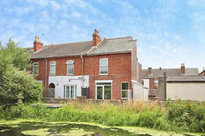Property on Webb Street, LN5 8DL