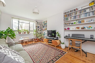 Property on Rosebery Avenue, EC1R 4TR