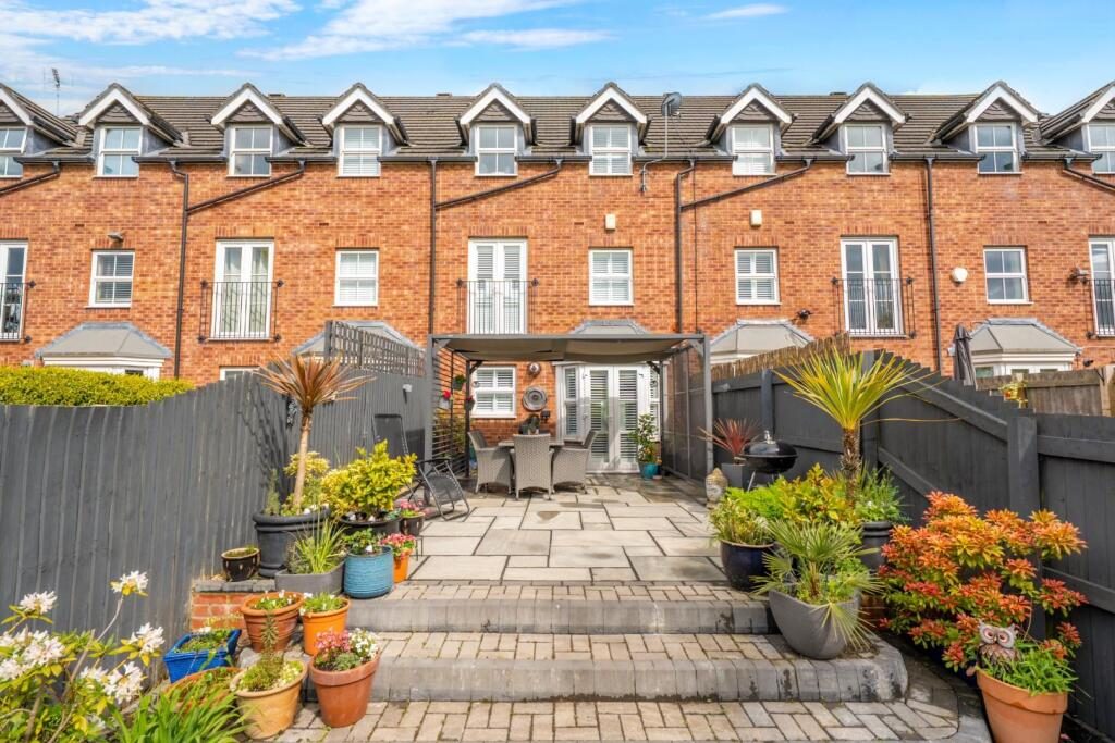 Terraced House