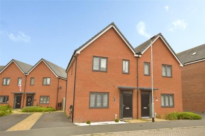 Property on Le Mans Gardens, WV10 6GW