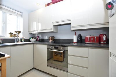 Property on Hornbeam Road, OX26 3YH