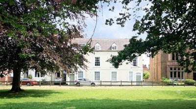 Property on Abbey Hill, CV8 1LU