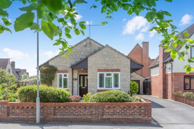 Property on Poppyfields, SP8 4TH