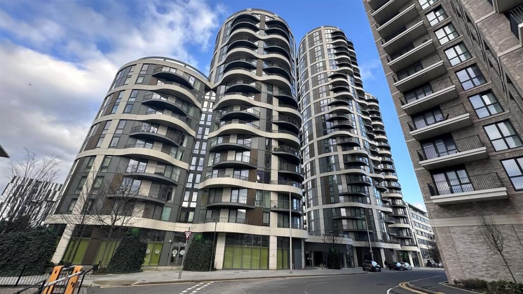 Property main image