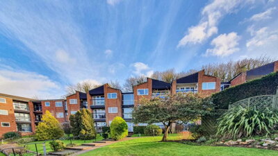 Property on The Spinney, SG13 7JR