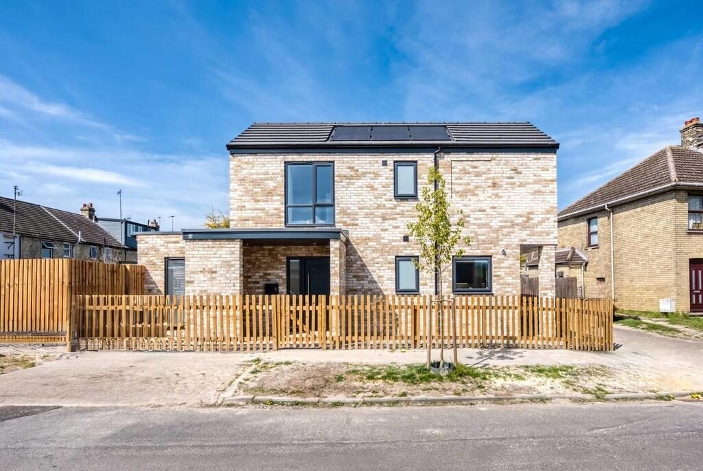 Property main image