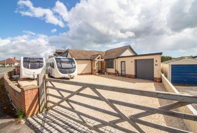 Property on Cotwell Avenue, PO8 9AW