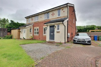 Property on Holgate Close, HU17 0RQ