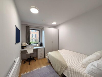 Property on Chatham Place, L7 3AA