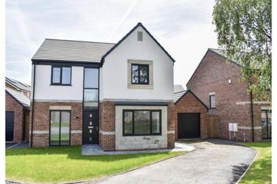 Property on Inglemere Court, PR3 5EG