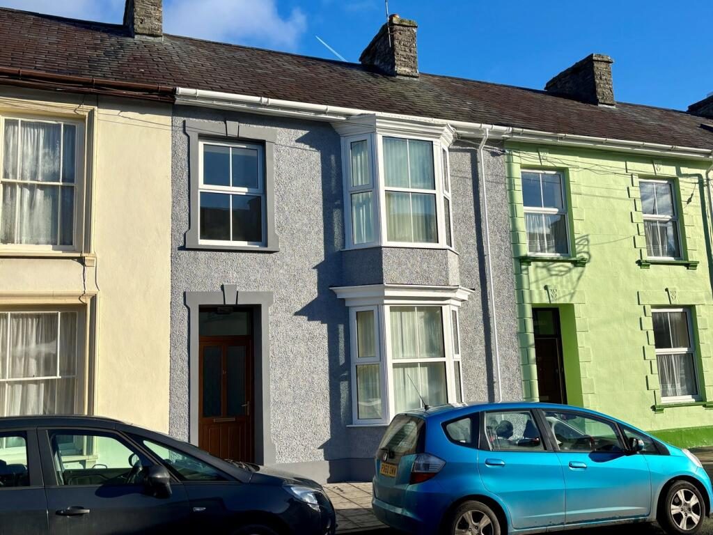 Terraced House
