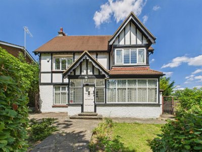 Property on The Drive, CR5 2BL