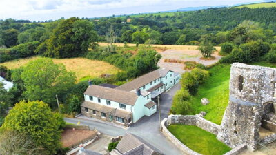 Property on SA67 8HL