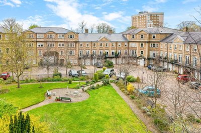 Property on Queens Gate, HG1 5RQ