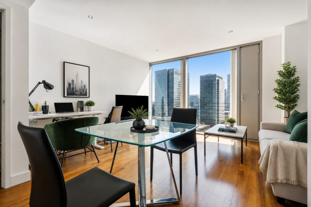Landmark East Tower, Canary Wharf, E14