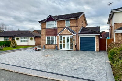 Property on Foxglove Close, CW2 6UD