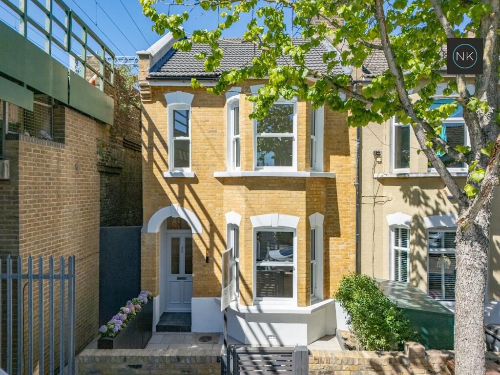 Terraced House