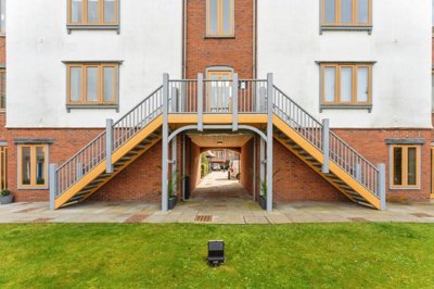 Property on Foregate Street, CH1 1HJ