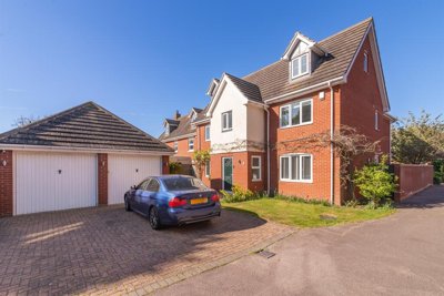 Property on Langford Meads, CM9 4WF