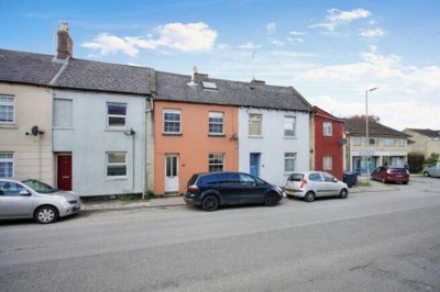 Property on London Road, SN11 0AA