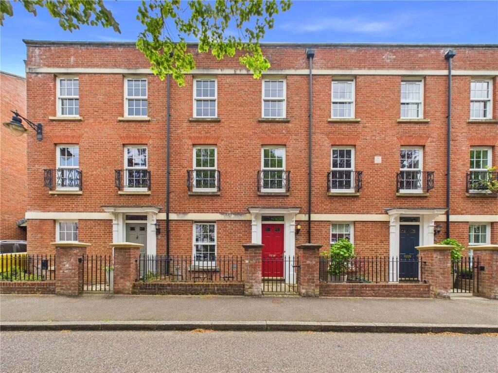 Property main image