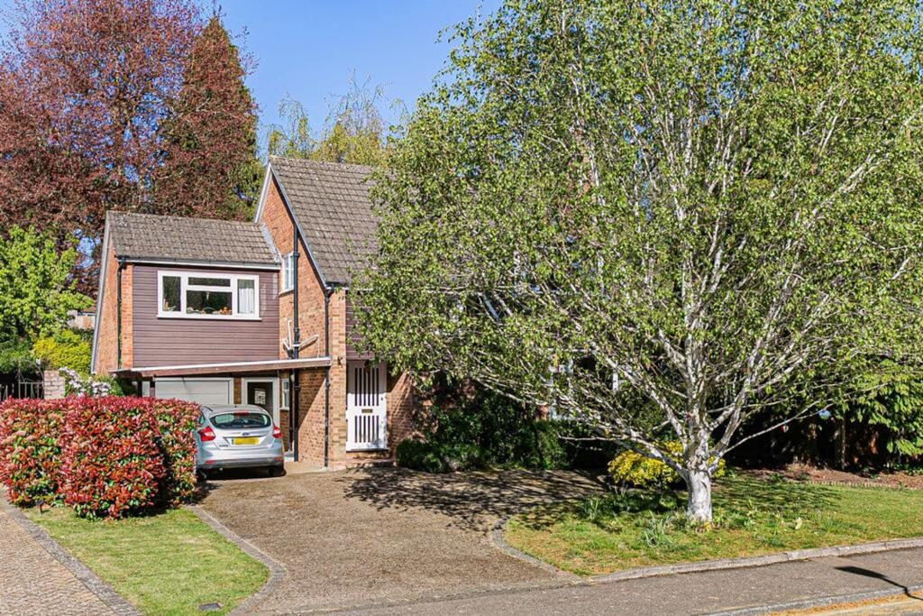 Property main image